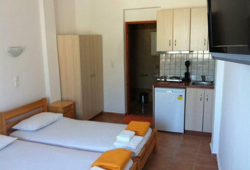 סטודיו סטנדרטי נוף לים, Lydiamare