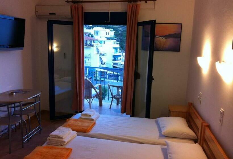 استودیوی استاندارد با چشمانداز دریا, Lydiamare