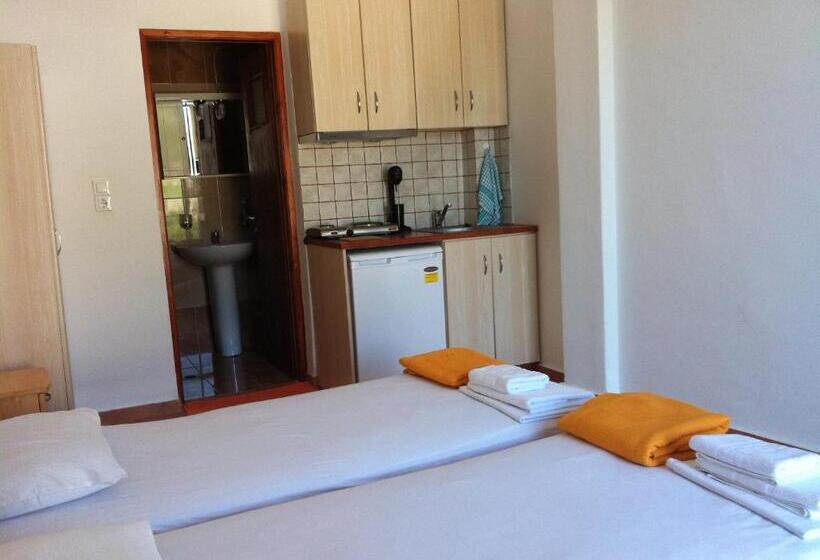 סטודיו סטנדרטי נוף לים, Lydiamare