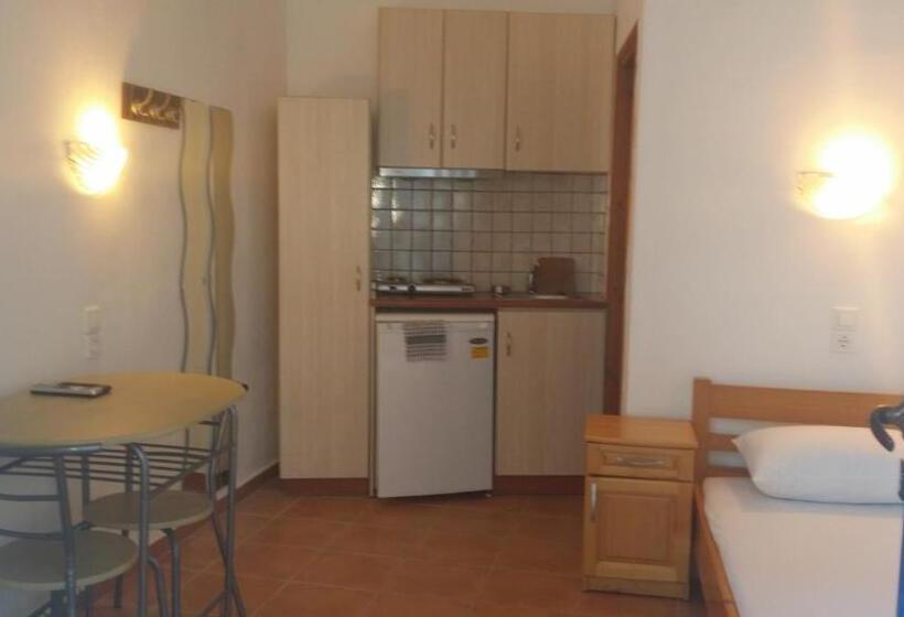 חדר סטנדרט יחיד, Lydiamare