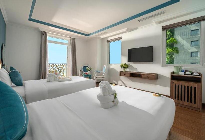 سوییت با چشمانداز دریا, Paracel Danang