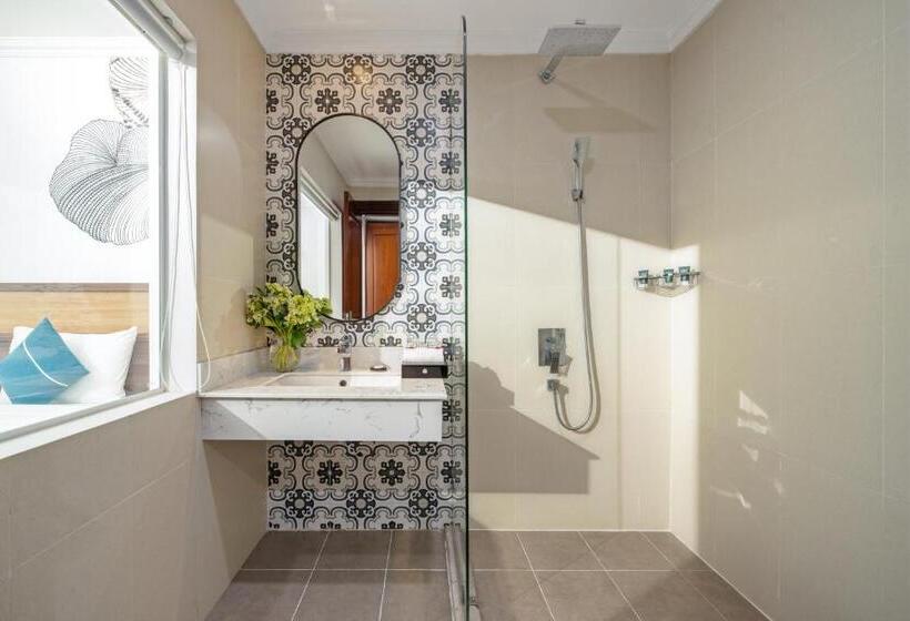 اتاق لوکس با چشمانداز دریا, Paracel Danang