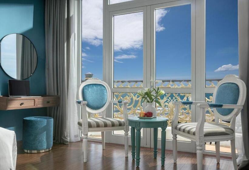 سوییت با چشمانداز دریا, Paracel Danang