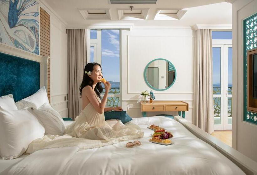 سوییت با چشمانداز دریا, Paracel Danang