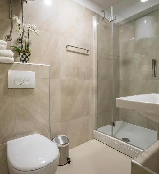 اتاق اکونومی, Centro Di Centri Rooms