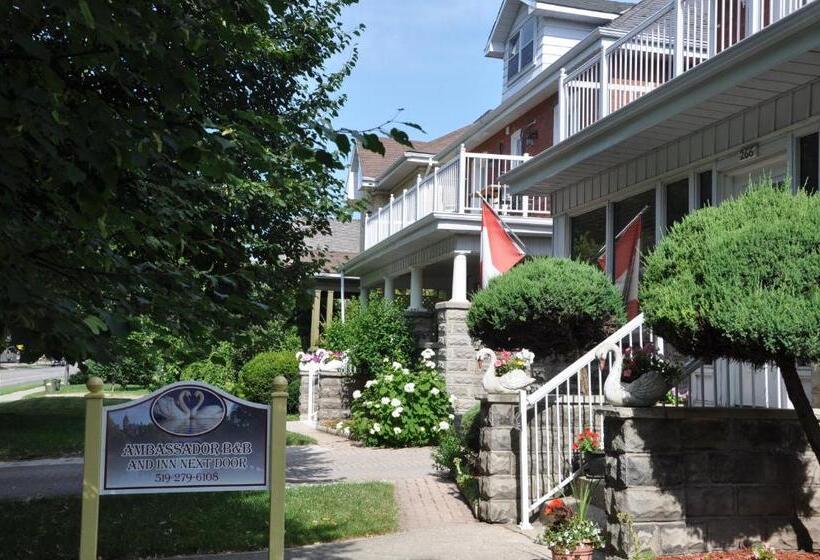 غرفة قياسية مزوَّدة بشُرفة, Ambassador B&b Guest Home