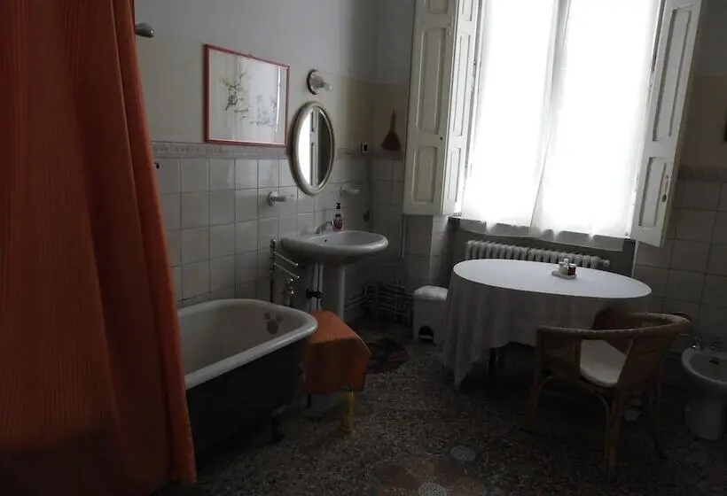 4ベッドルームクラシックタイプ, B&b Villa Cernigliaro Dimora Storica