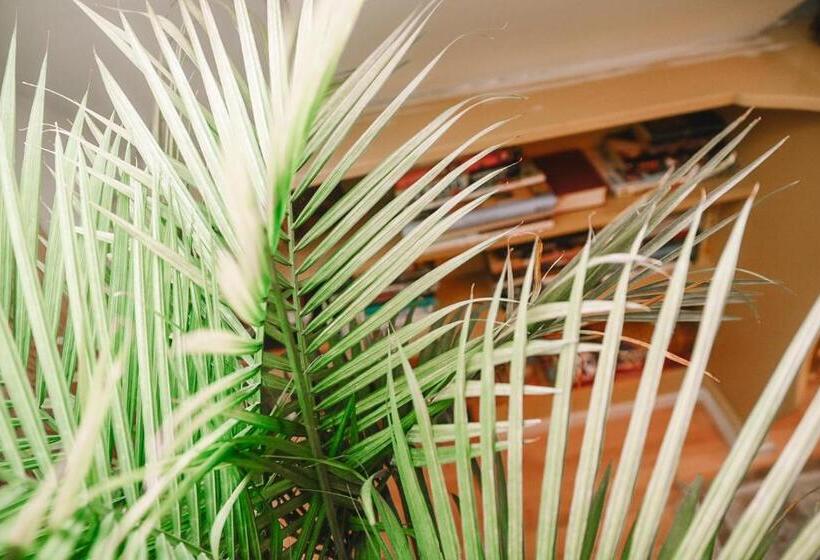 패밀리 스위트, Bellas Castle