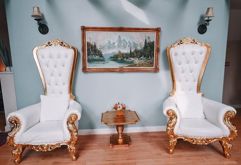 Люкс Повышенной Комфортности, Bellas Castle