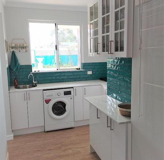 ガーデンビュースイート, Palm Beach Guest House