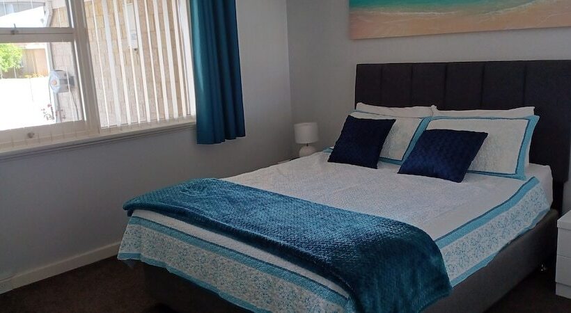 デラックススイート, Palm Beach Guest House