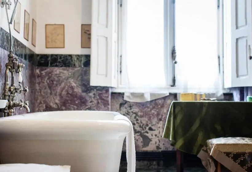 キングサイズベッドのスイートルーム, B&b Villa Cernigliaro Dimora Storica