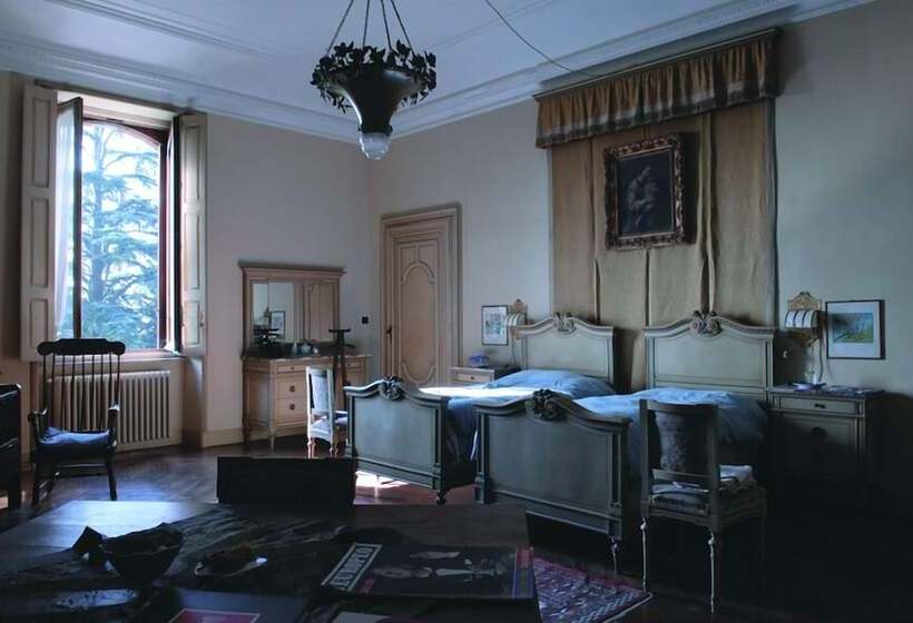اتاق خانوادگی, B&b Villa Cernigliaro Dimora Storica