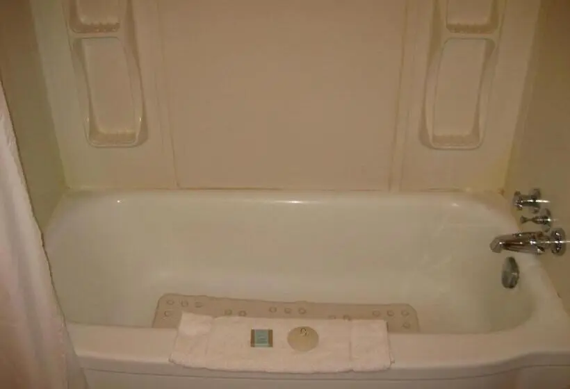 اتاق استاندارد, Hat Motel