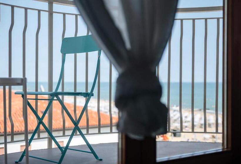 디럭스 패밀리 룸, Concordia