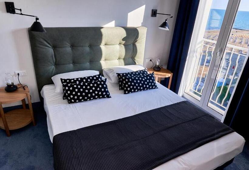 패밀리 룸 측면 바다 전망, Concordia