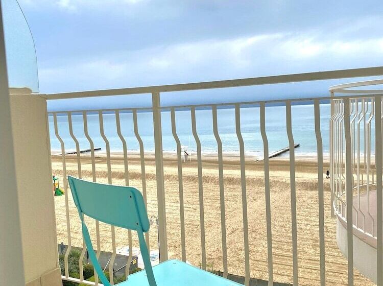 주니어 스위트 바다 전망, Concordia