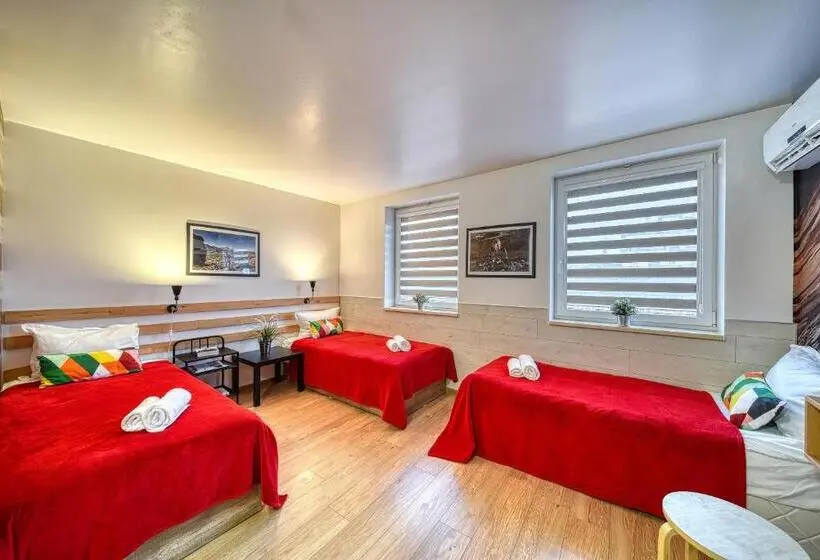 اتاق لوکس سه تخته, Fox Rooms Apart