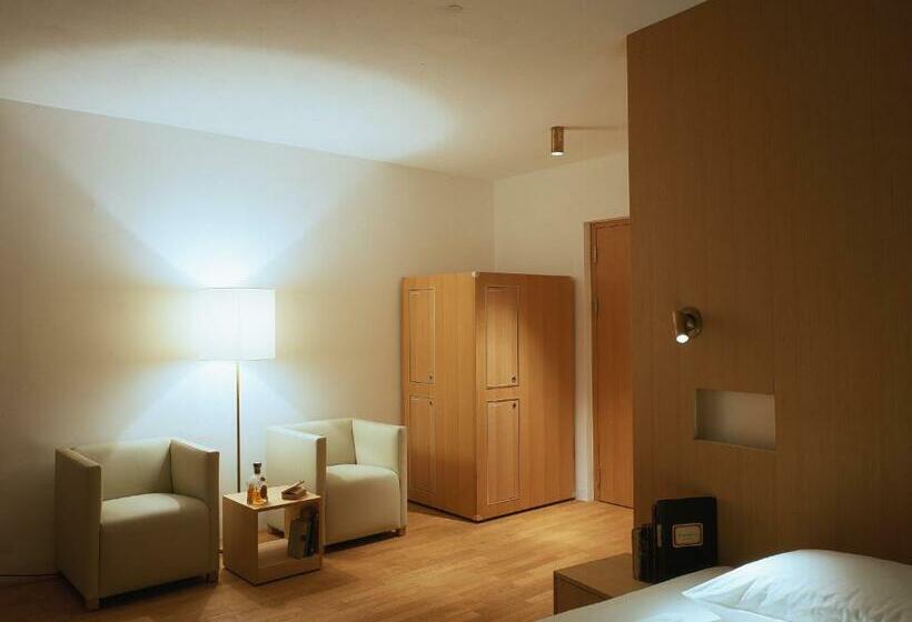 スタンダードルーム, Gasthof Grüner Baum