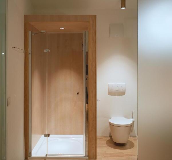 スタンダード４人部屋, Gasthof Grüner Baum