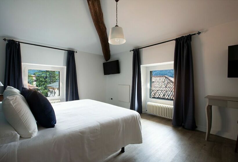 غرفة قياسية مطلّة علي البحيرة, Orso Bruno