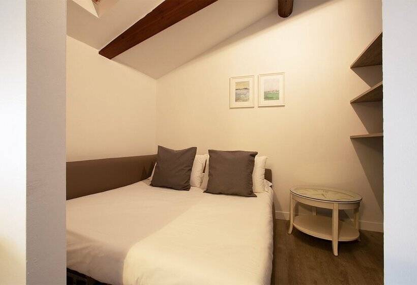 חדר סטנדרט לארבעה, Orso Bruno