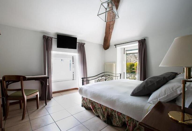 غرفة عائلية, Orso Bruno