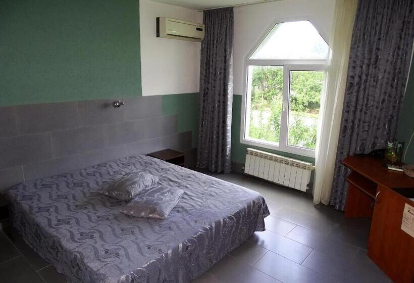 スタンダードルーム, Paralax