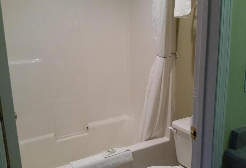 סוויטה דלוקס, The Ritz Cafe And Motor Inn