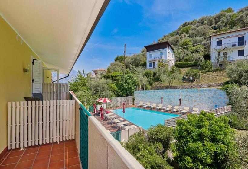 חדר סטנדרט עם מרפסת, Villa Smeralda