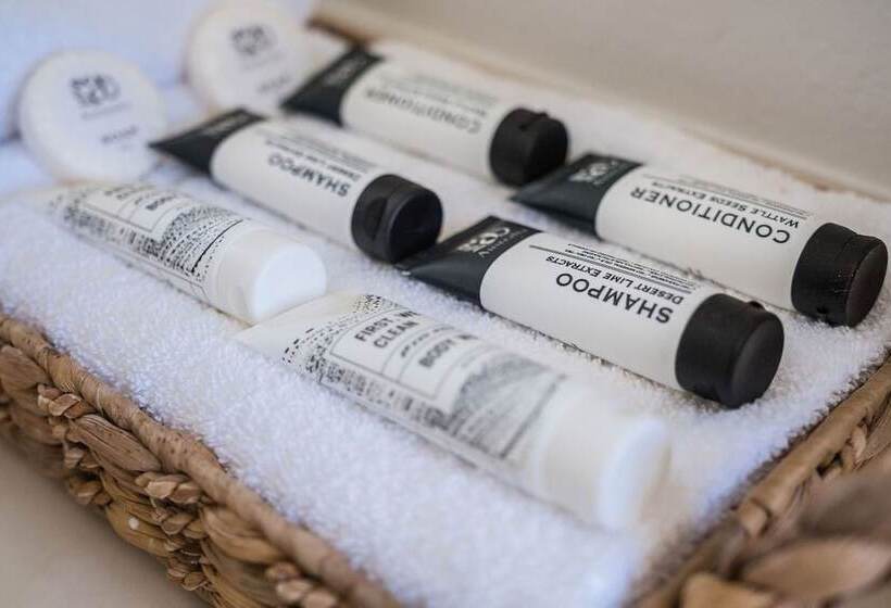 דירת שני חדרים עם מרפת, Mollymook Seascape Motel And Apartments