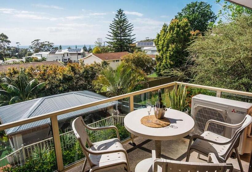 דירת שני חדרים עם מרפת, Mollymook Seascape Motel And Apartments