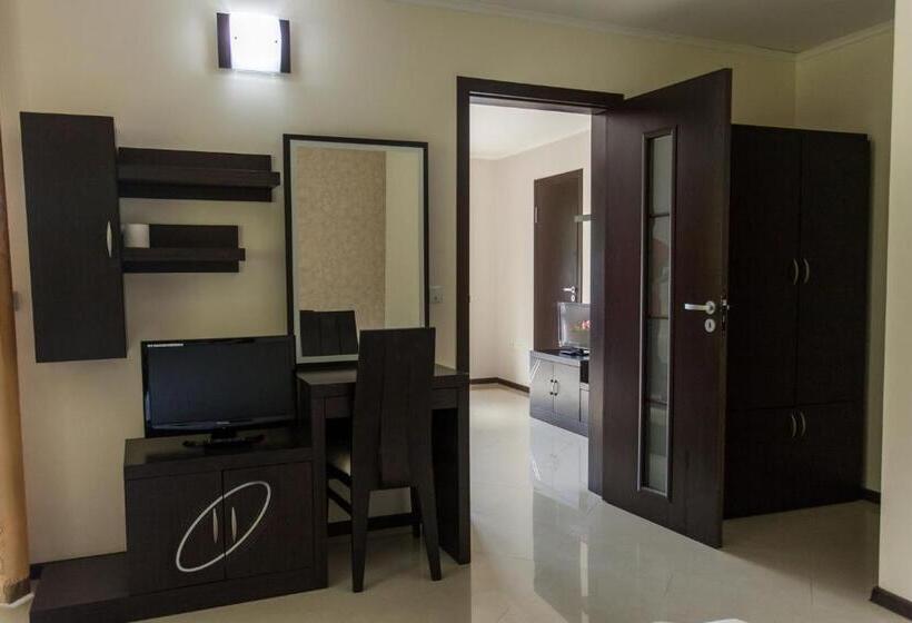 Люкс с Балконом, хотел чифлика комплекс чифлика