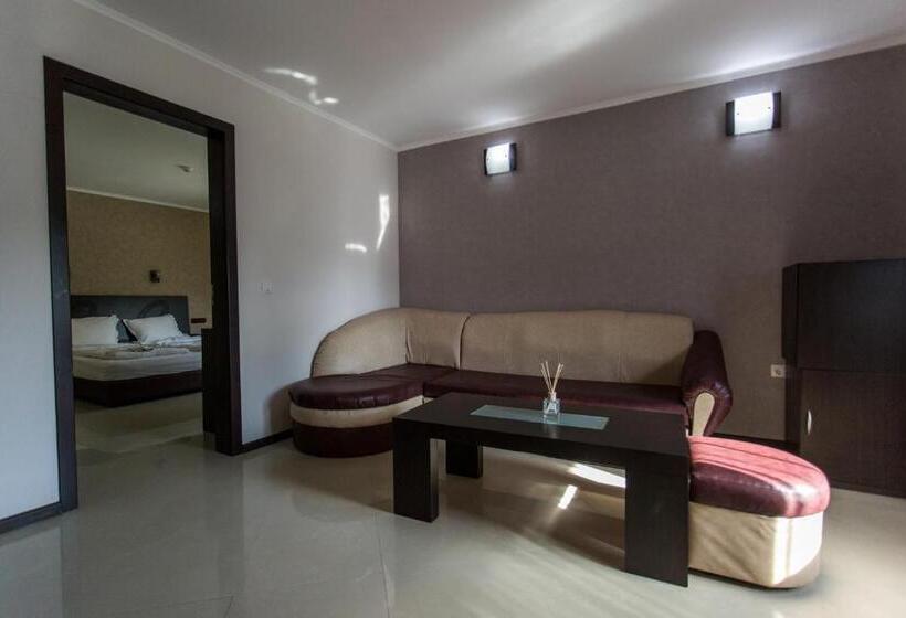 Люкс с Балконом, хотел чифлика комплекс чифлика