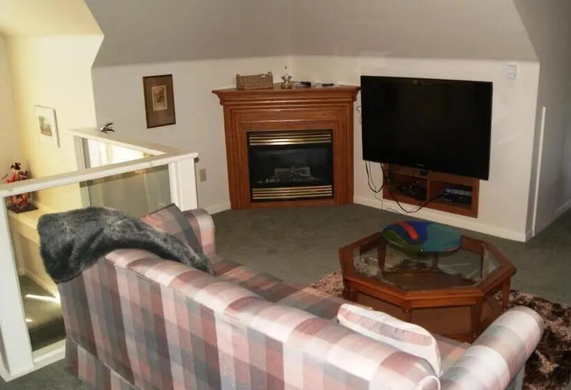 سوئیت با تخت بزرگ, Ye Olde Walkerville Bed & Breakfast