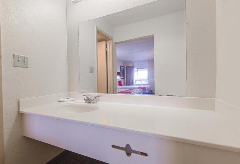 غرفة قياسية سرير ملكى, Coastal Inn Corpus Christi