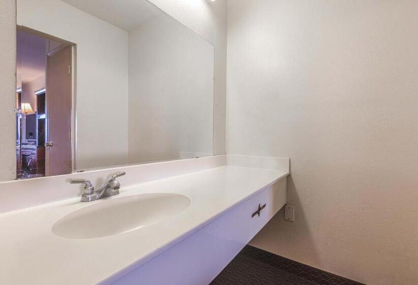 اتاق استاندارد با تخت دو نفره بزرگ, Coastal Inn Corpus Christi