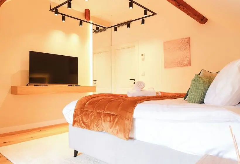 デラックススイート, Les Rêveries Du Clos Hôtel Particulier De Charme Et Jacuzzi