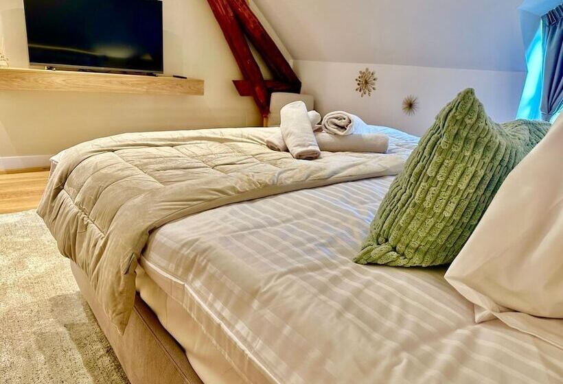 デラックススイート, Les Rêveries Du Clos Hôtel Particulier De Charme Et Jacuzzi