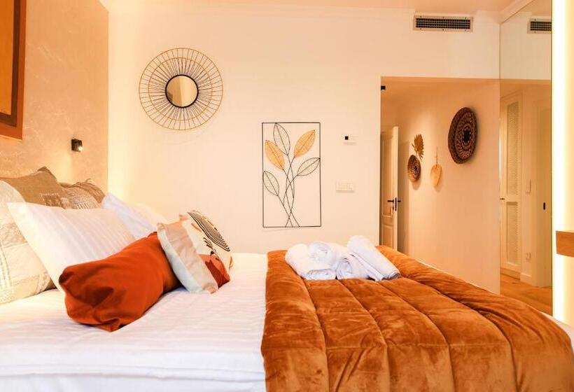 スイート, Les Rêveries Du Clos Hôtel Particulier De Charme Et Jacuzzi