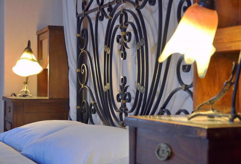 اتاق سوپریور با چشم‌انداز دریا, Archontiko Art