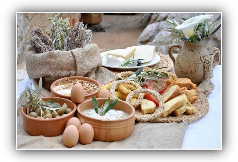 اتاق سوپریور با بالکن, Archontiko Art