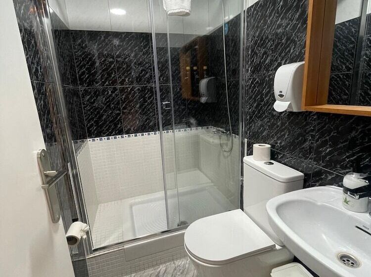 اتاق استاندارد, Arganda