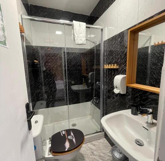 اتاق استاندارد, Arganda