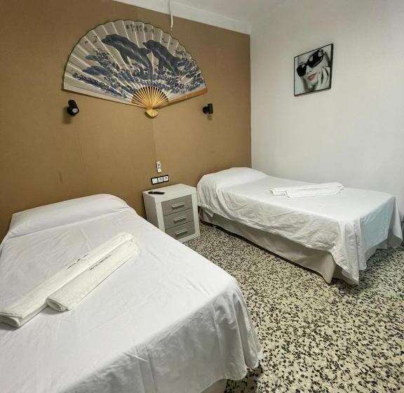 اتاق استاندارد, Arganda