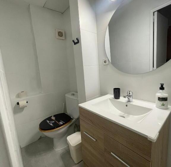 اتاق استاندارد سه تخته با بالکن, Arganda