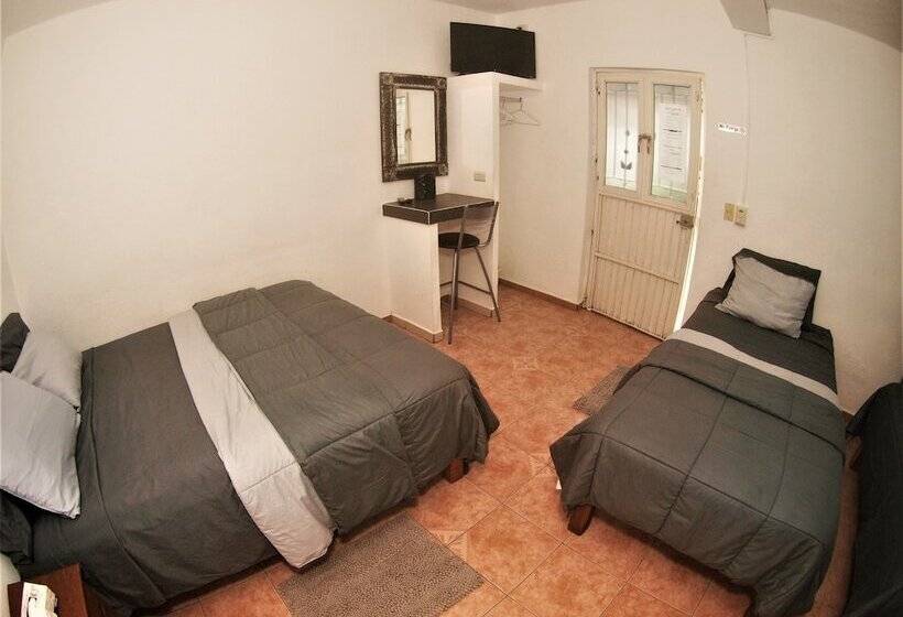 חדר משפחתי, Hostal Casa Blanca