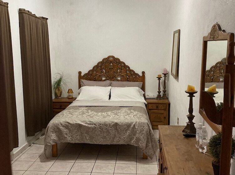 スタンダードルーム, Hostal Casa Blanca
