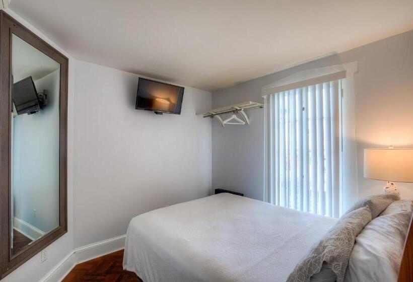 로얄 스위트, Elaine S Cape May Boutique