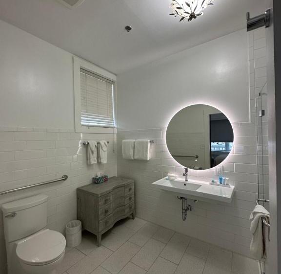 장애인을 위한 스탠다드 룸, Elaine S Cape May Boutique